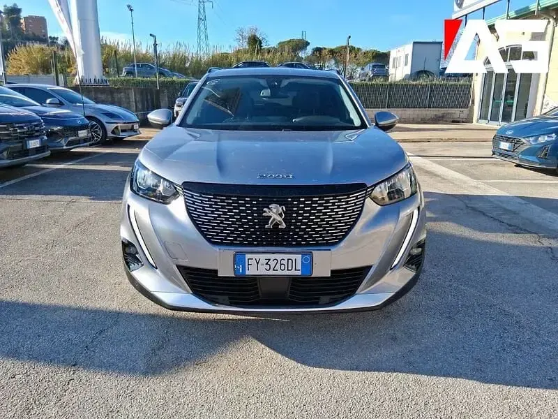 Usata Peugeot 2008 Allure 131 CV (96 kW) 2020 Grigio SUV