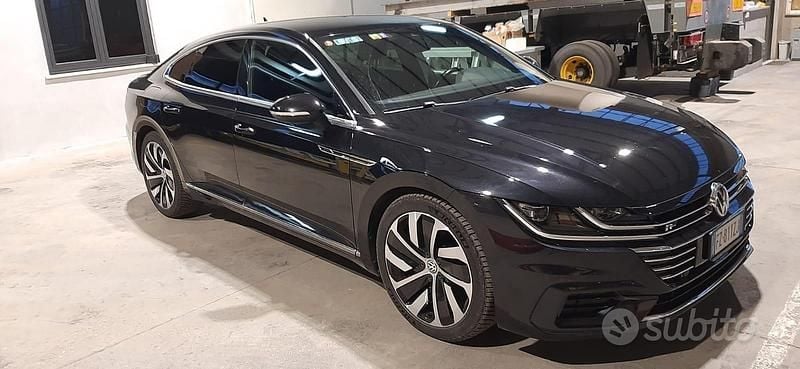 Usata VW Arteon 190 CV (139 kW) 2020 Nero Berlina