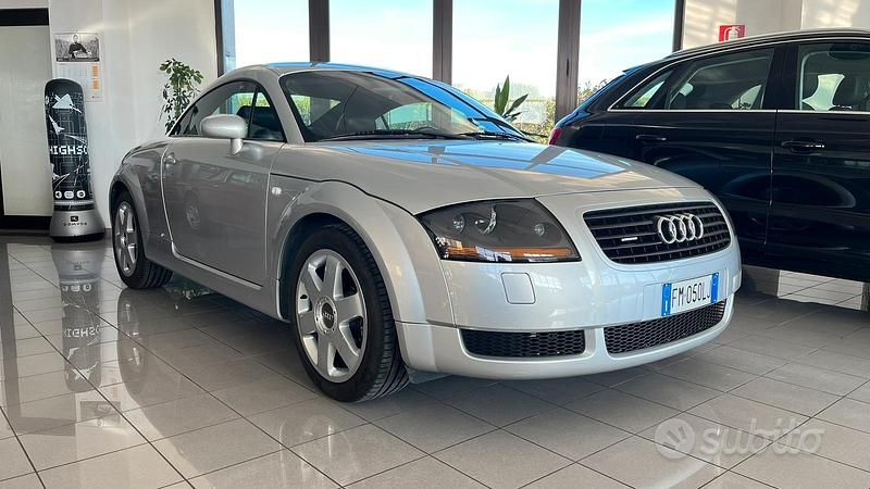 Usata Audi TT 225 CV (165 kW) 2001 Grigio Coupé