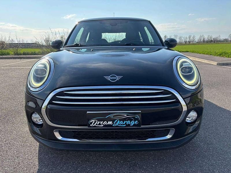 Occasion Mini Cooper D 116 ch (85 kW) 2019 Noir Citadine