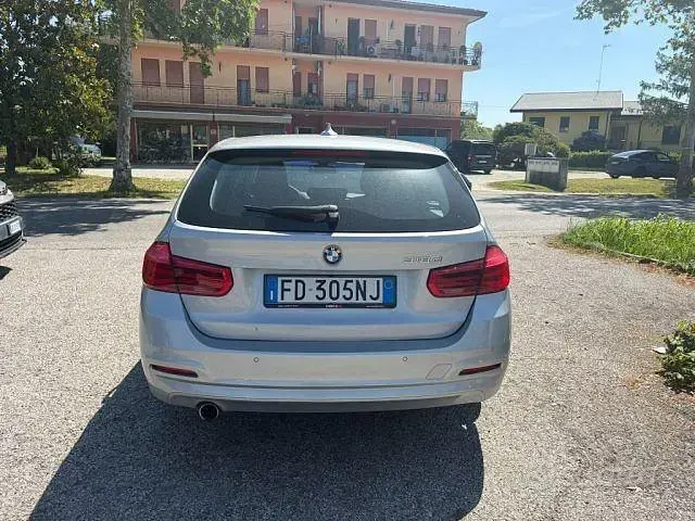 Usata BMW 318 Sport Line 150 CV (110 kW) 2016 Grigio Station wagon