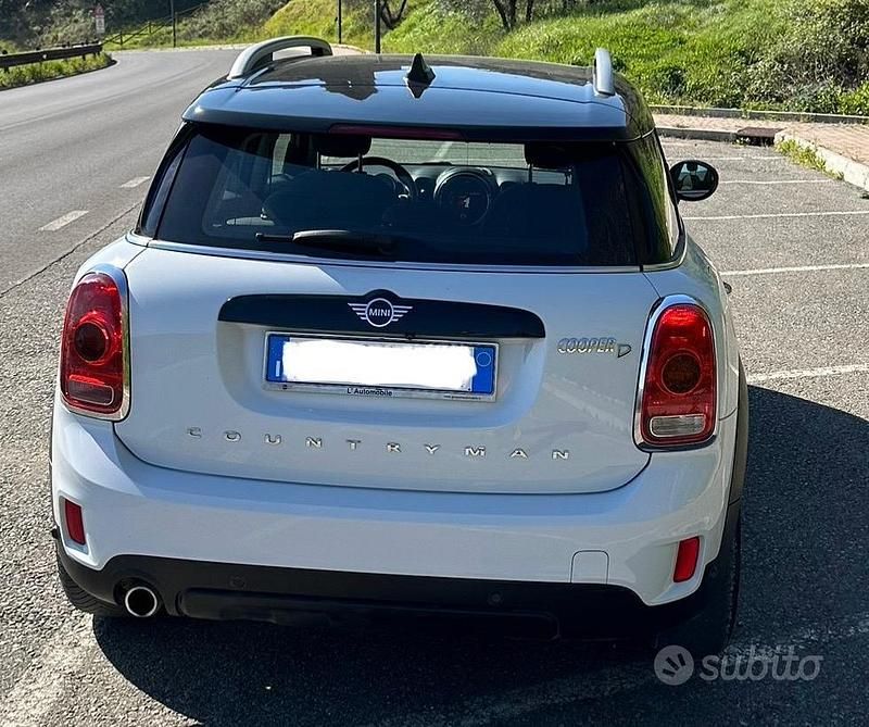 Usado Mini Cooper D Countryman Business 150 HP (110 kW) 2018 Branco SUV