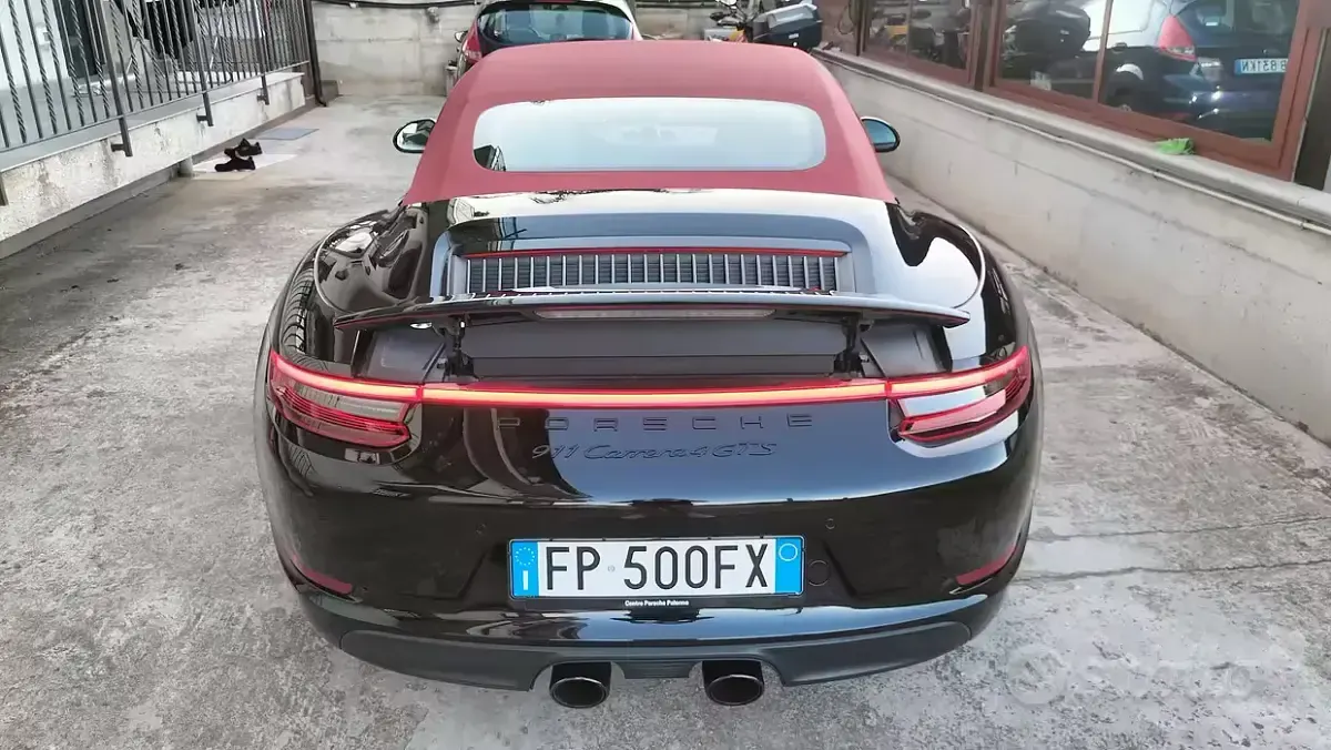 Usata Porsche 911 Carrera 4 GTS 450 CV (330 kW) 2018 Nero Cabrio