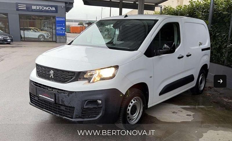 Usata Peugeot Partner Premium 102 CV (75 kW) 2022 Bianco Monovolume