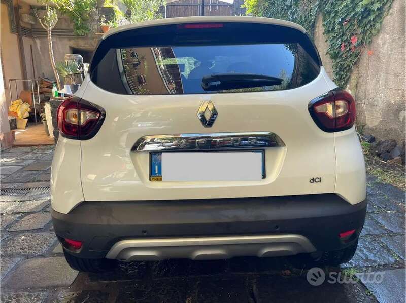 Usata Renault Captur Intens 120 CV (88 kW) 2017 Bianco SUV