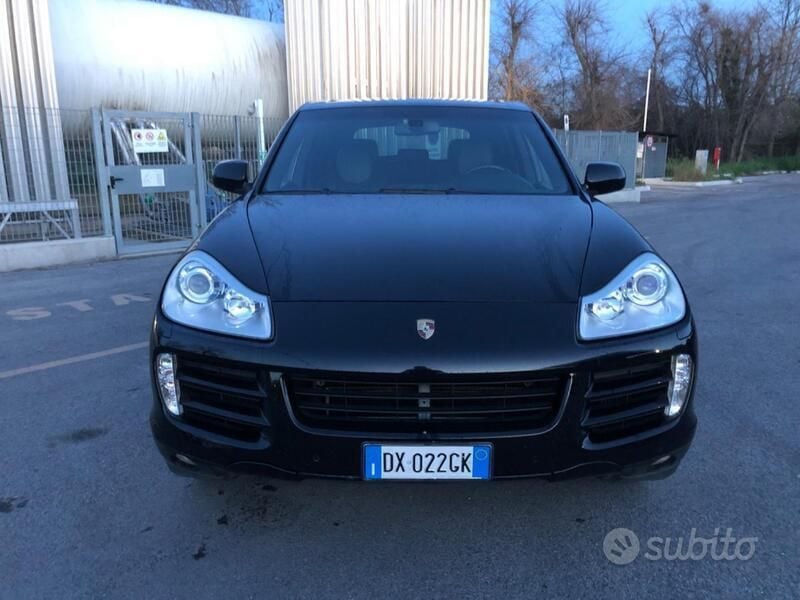 Usata 2009 Porsche Cayenne SUV | 12.400 € (Buon prezzo) - Immagine 1/4