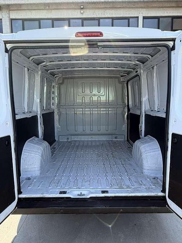 Usata Opel Movano 140 CV (102 kW) 2023 Furgone