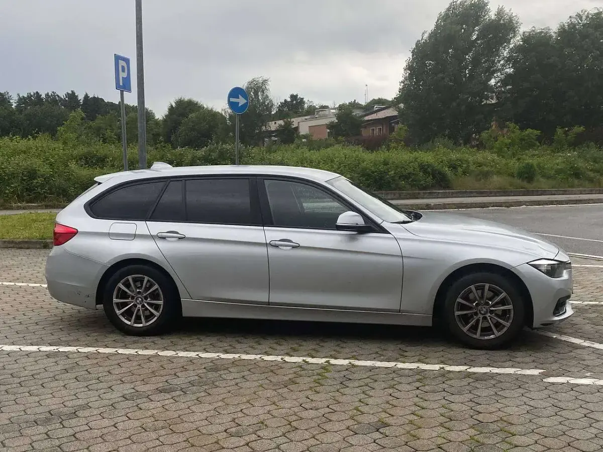 Usata BMW 316 Advantage 116 CV (85 kW) 2017 Argento Station wagon