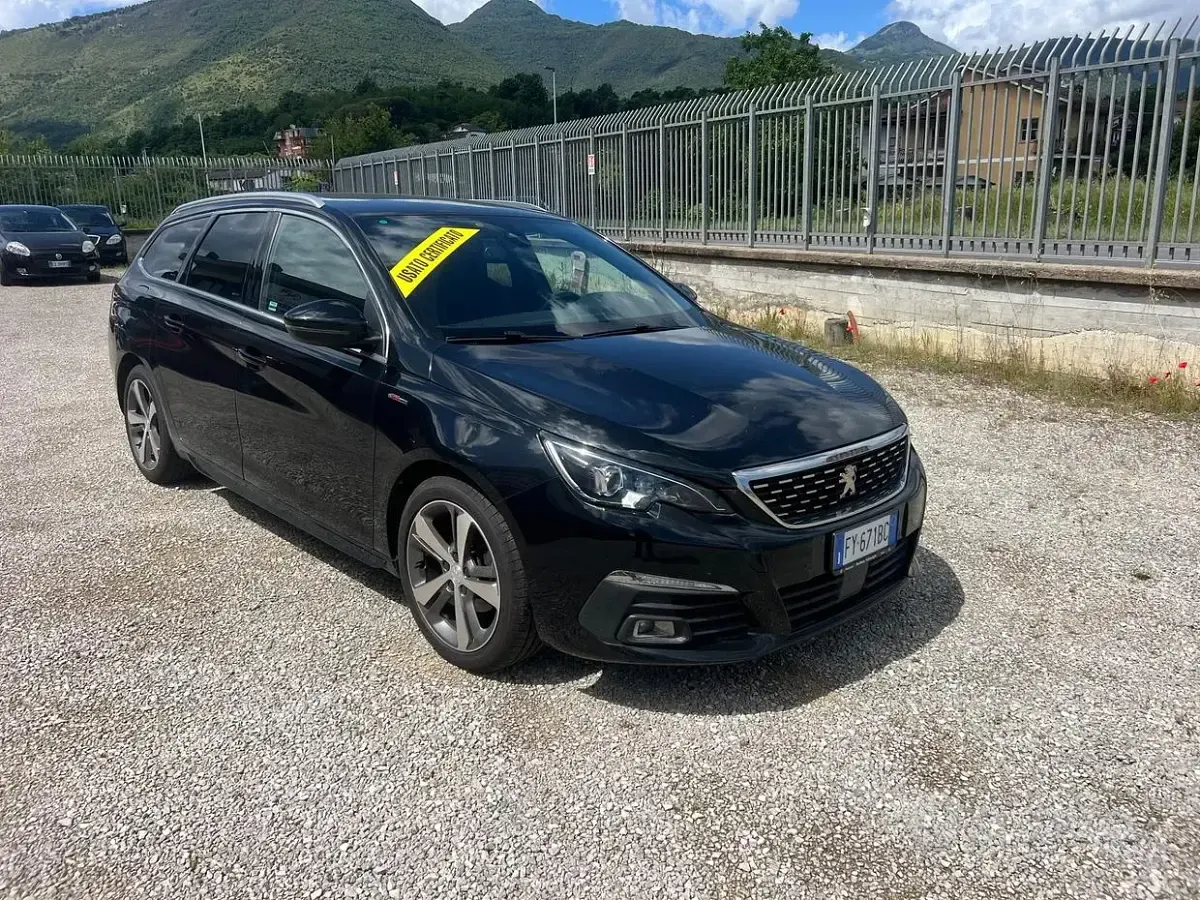 Usata Peugeot 308 GT-line 131 CV (96 kW) 2019 Nero Station wagon
