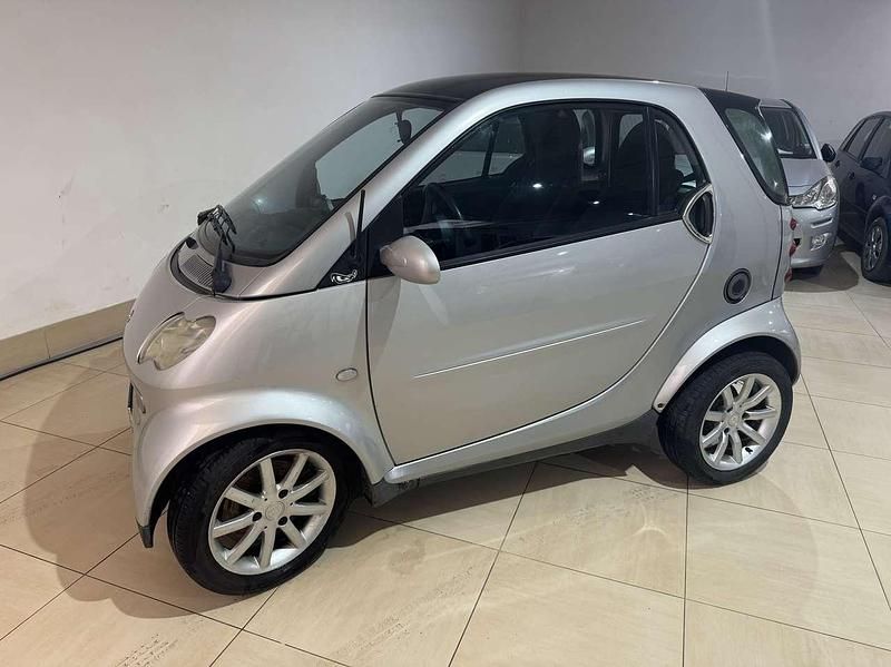 Other Usata 2005 Smart ForTwo Coupé Passion Due volumi | 2999 € (Molto cara) - Immagine 1/4