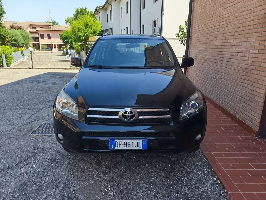 Usata Toyota RAV4 Plus 177 CV (130 kW) 2007 SUV