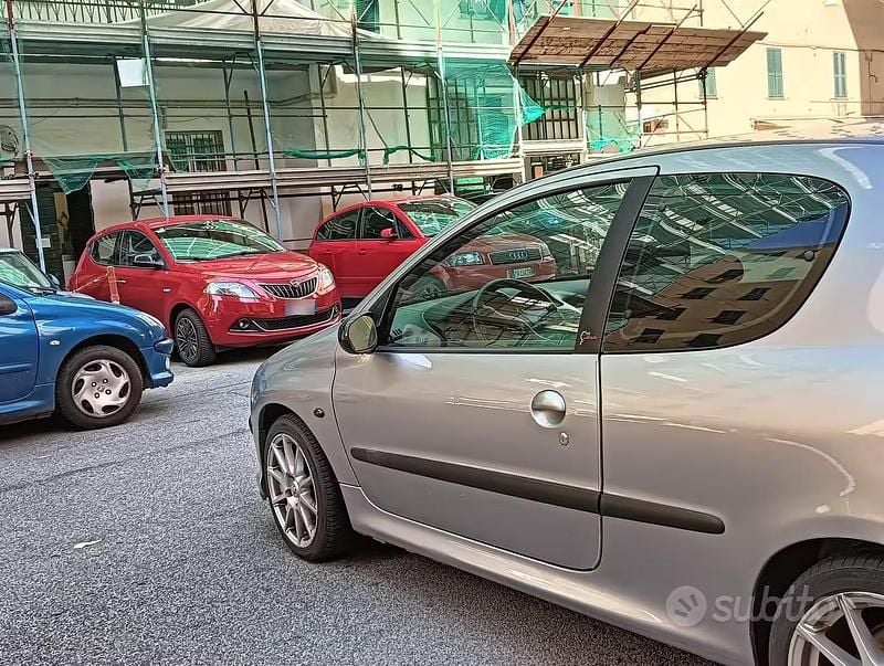 Usata Peugeot 206 GTi 135 CV (99 kW) 2000 Berlina