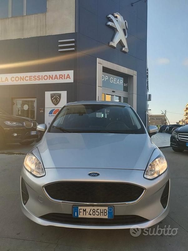 Usata Ford Fiesta 86 CV (63 kW) 2018 Grigio Utilitaria