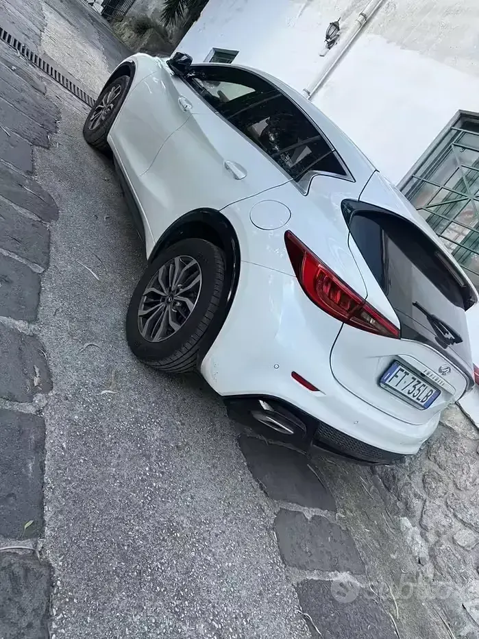 Usata Infiniti Q30 109 CV (80 kW) 2018 Bianco Berlina