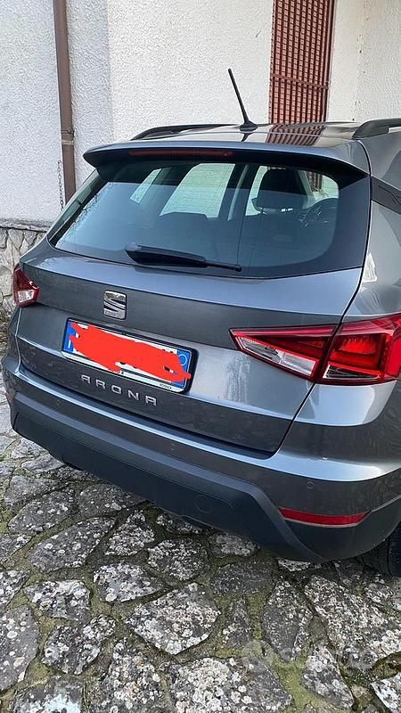 Usata Seat Arona 95 CV (69 kW) 2018 Grigio SUV