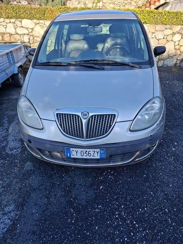 Usata Lancia Musa 95 CV (69 kW) 2006 Monovolume