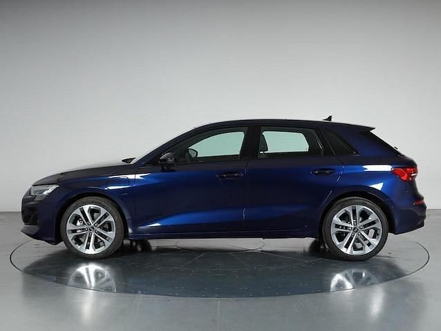 Usata Audi A3 Advanced 204 CV (150 kW) 2025 Blu navarra metallizzato Berlina