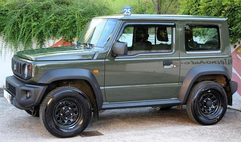 Usata Suzuki Jimny 105 CV (77 kW) 2021 Verde amazzonia SUV