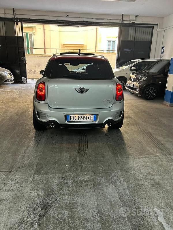 Grigio Usata 2011 Mini Countryman SUV | 7000 € (Buon prezzo) - Immagine 1/4