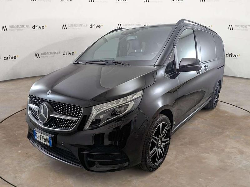 Nero Usata 2020 Mercedes V300 AMG line Monovolume | 54.900 € (Buon prezzo) - Immagine 1/4
