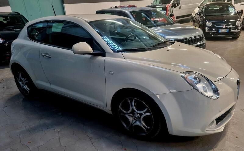 Usata Alfa Romeo MiTo 84 CV (61 kW) 2015 Bianco Utilitaria