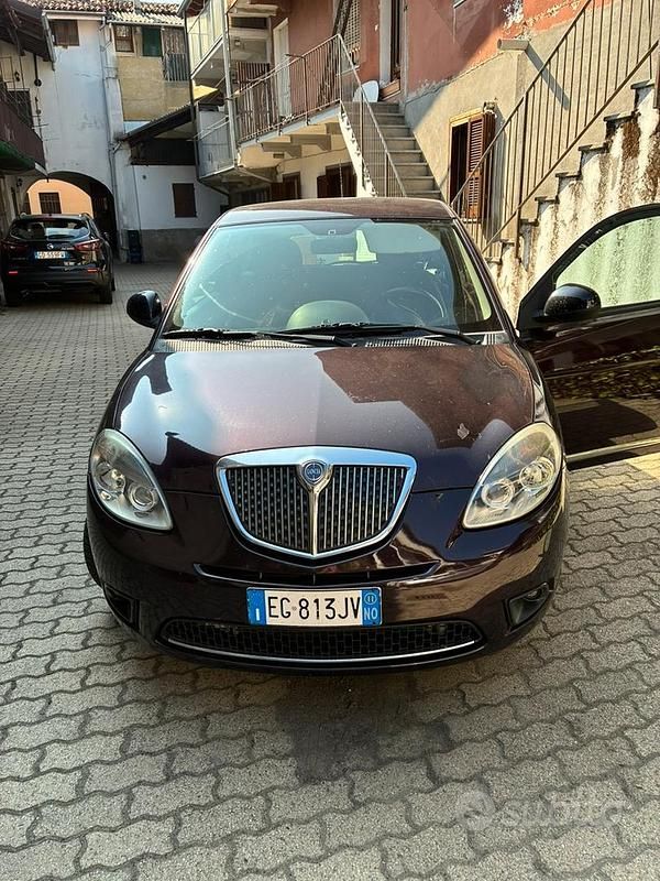 Usata Lancia Ypsilon 2011 Utilitaria
