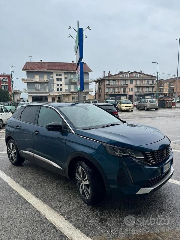 Usata Peugeot 3008 Allure 131 CV (96 kW) 2022 Blu SUV