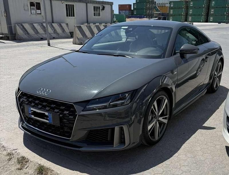 Usata Audi TT Ambiente 245 CV (180 kW) 2019 Grigio Coupé