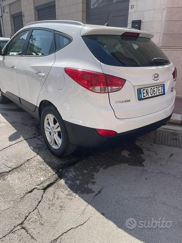Usata Hyundai ix35 115 CV (84 kW) 2012 Bianco SUV