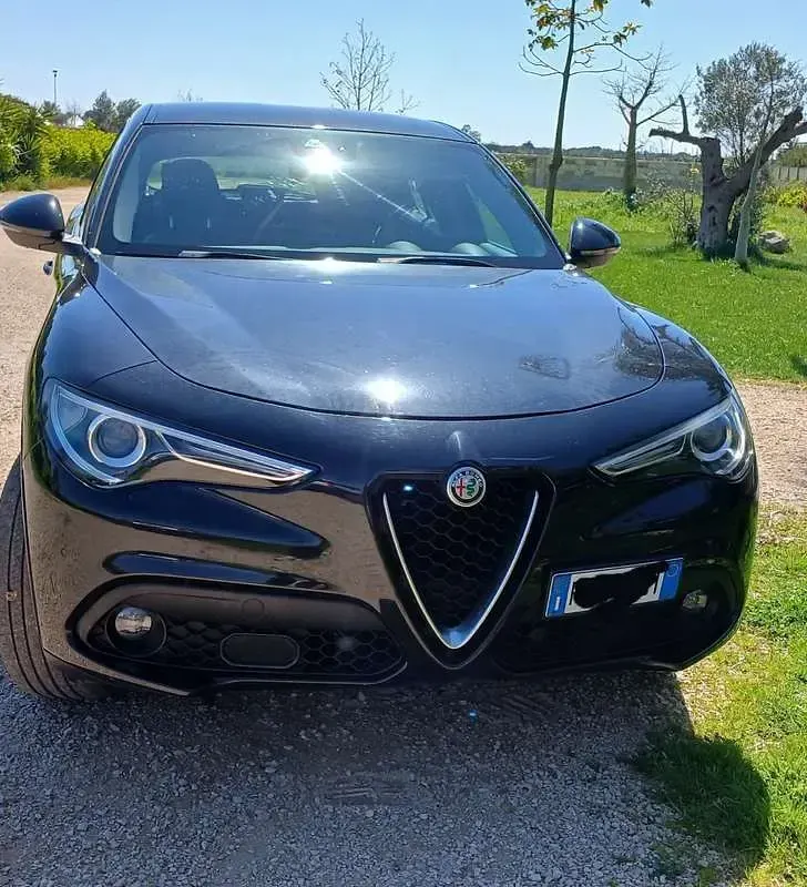 Usata Alfa Romeo Stelvio Business 209 CV (153 kW) 2018 Nero SUV