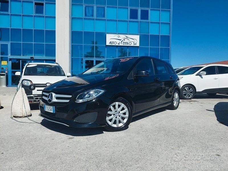 Usata Mercedes B180 Executive 109 CV (80 kW) 2015 Nero Monovolume