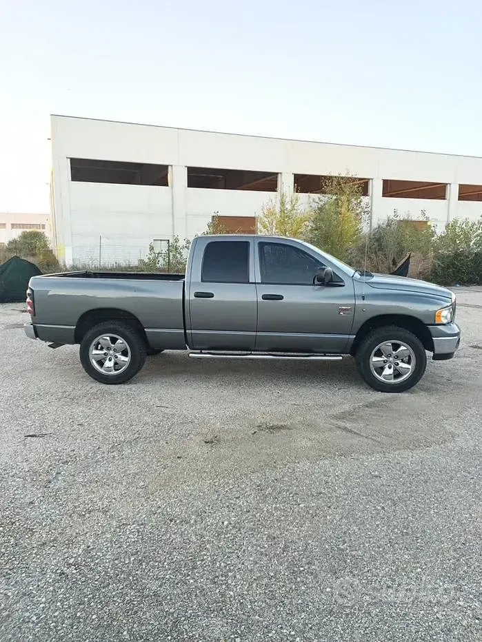 Usata Dodge Ram 345 CV (253 kW) 2005 Pick-up