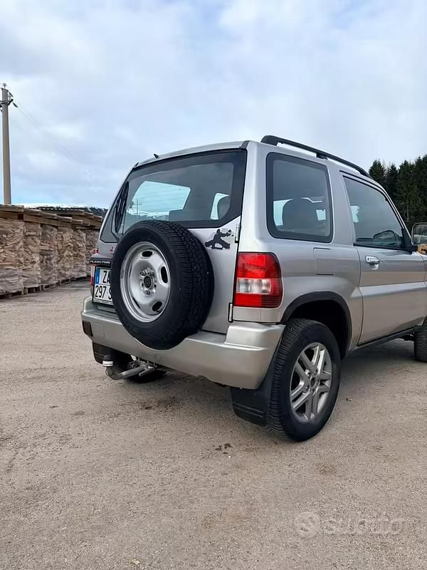 Usata Mitsubishi Pajero 2004 Grigio SUV