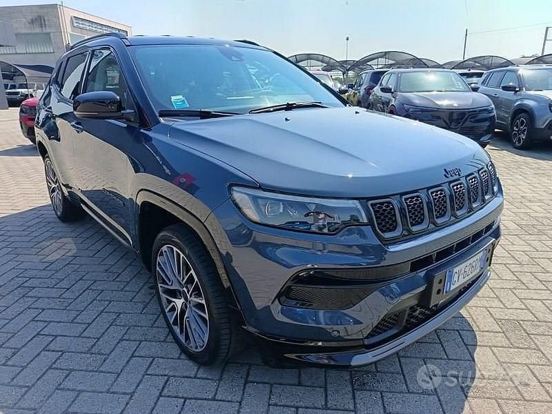 Usata Jeep Compass Summit 131 CV (96 kW) 2024 Blu SUV