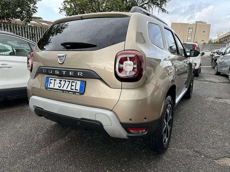Usata Dacia Duster Prestige 114 CV (83 kW) 2018 Oro SUV