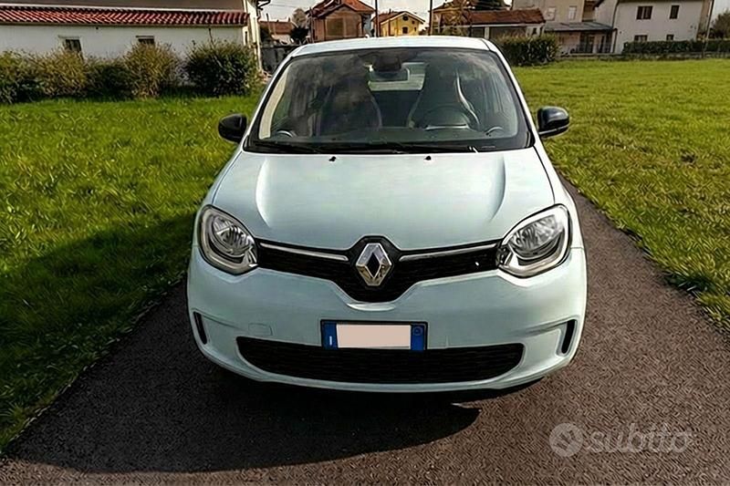Usata Renault Twingo Equilibre 65 CV (47 kW) 2023 Blu/azzurro Utilitaria