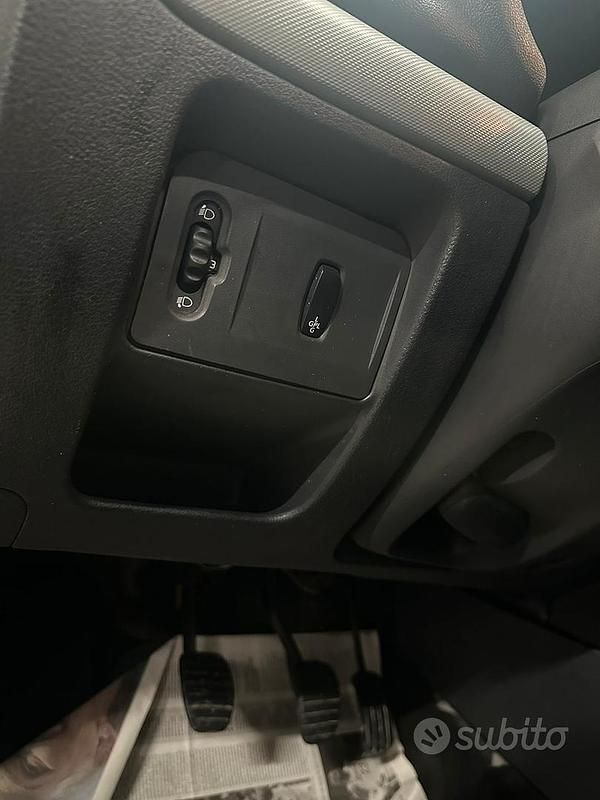 Usata Renault Clio II 2008 Grigio Utilitaria