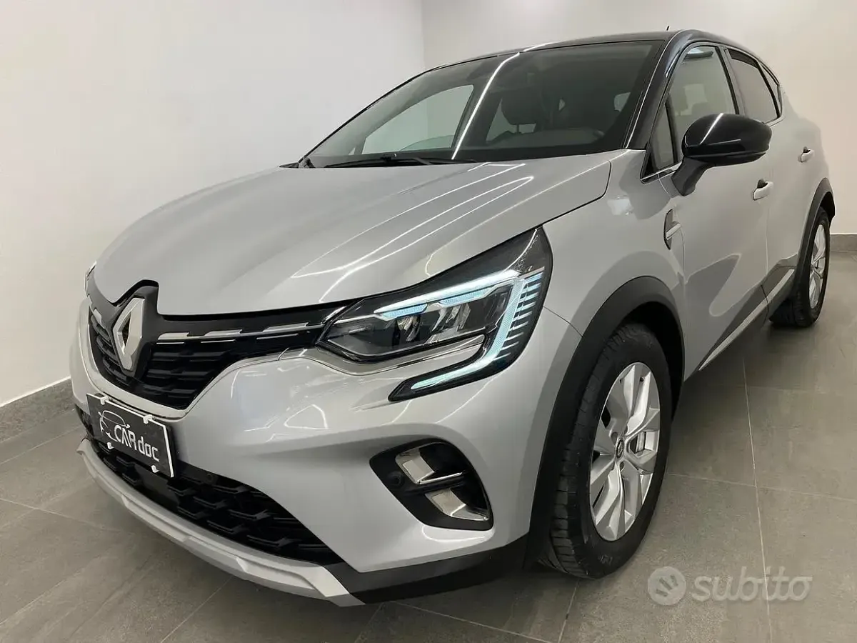 Usata Renault Captur Intens 116 CV (85 kW) 2020 Grigio SUV