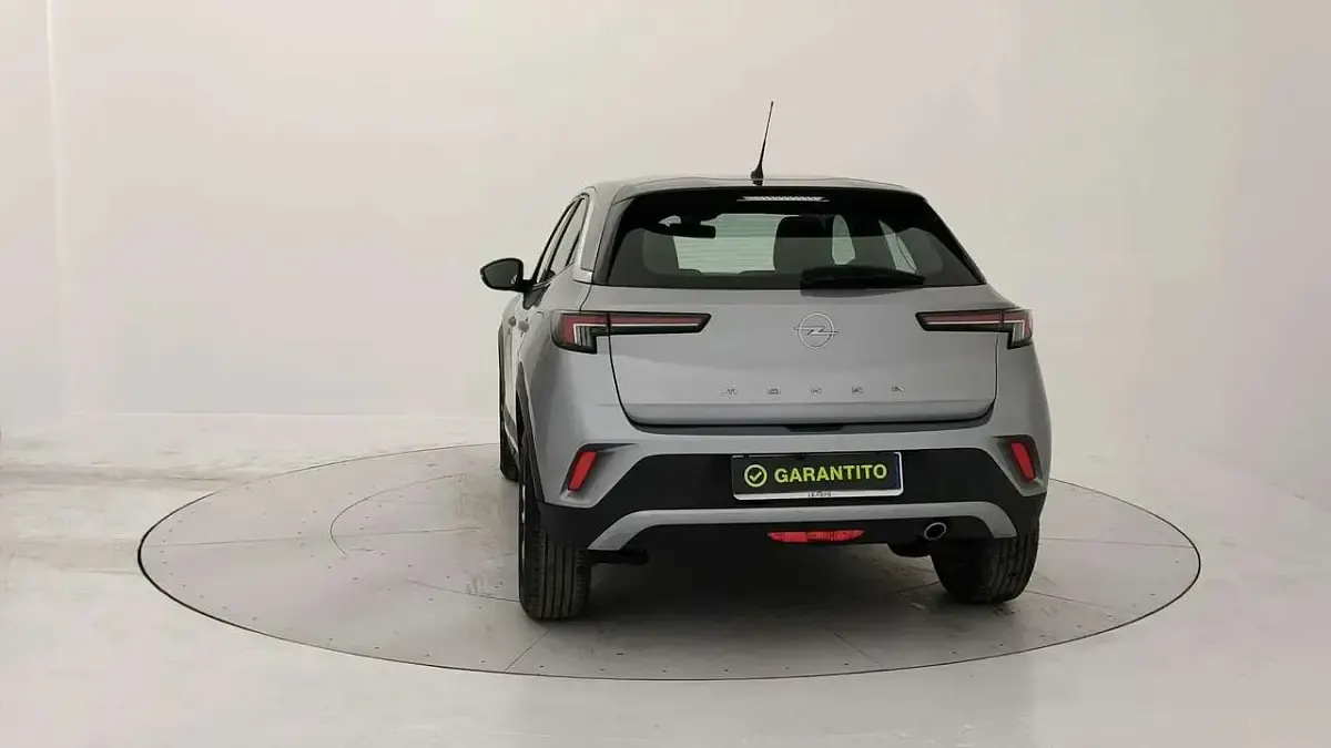 Usata Opel Mokka Edition 110 CV (80 kW) 2021 Grigio SUV