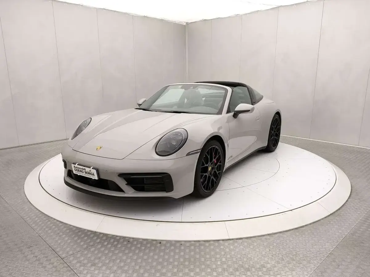 Usata Porsche 911 Carrera 4 GTS Targa 480 CV (353 kW) 2022 Grigio Cabrio
