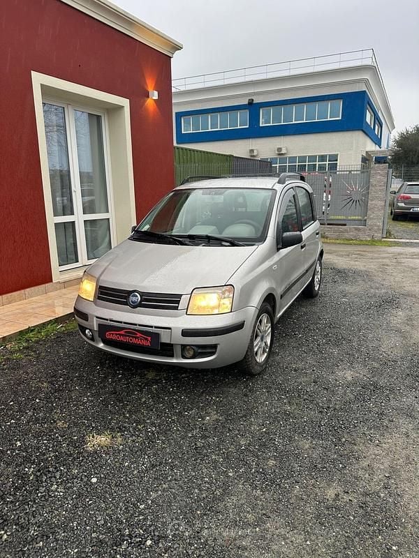 Grigio Usata 2009 Fiat Panda Dynamic Berlina | 3999 € (Buon prezzo) - Immagine 1/4