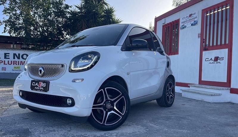 Bianco Usata 2019 Smart ForTwo Coupé Passion Utilitaria | 12.500 € (Ottimo prezzo) - Immagine 1/4