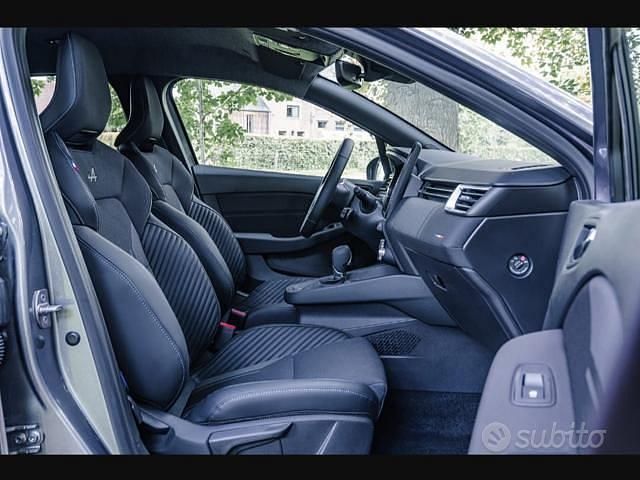 Usata Renault Clio V Esprit Alpine 145 CV (106 kW) 2023 Blu Berlina