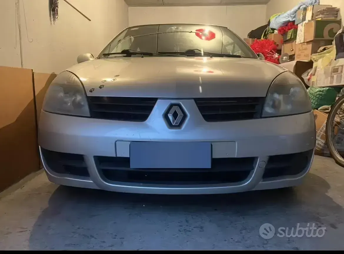 Usata Renault Clio II 58 CV (42 kW) 2006 Grigio Berlina