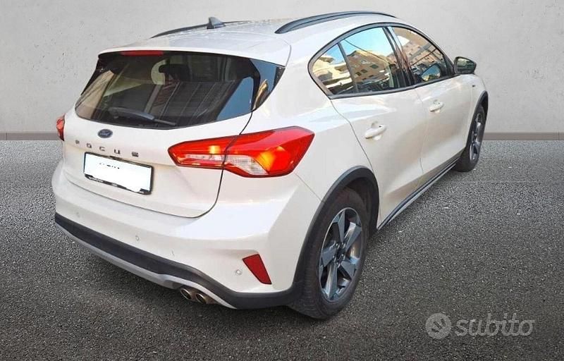 Usata Ford Focus Active 120 CV (88 kW) 2021 Bianco Berlina