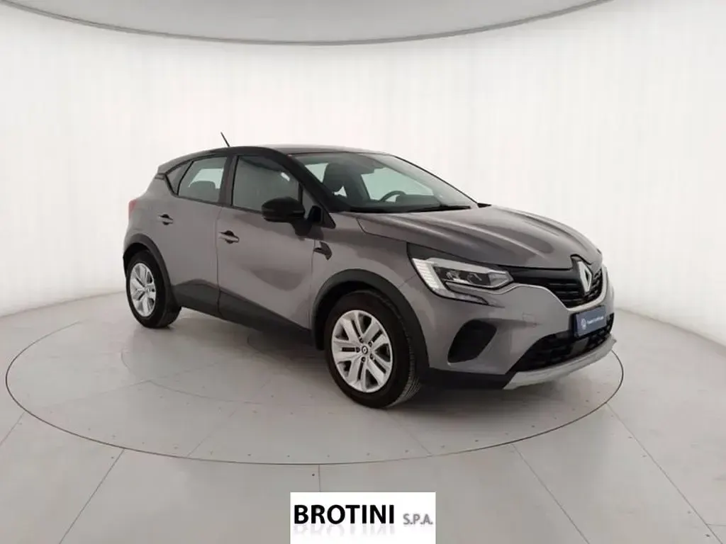 Usata Renault Captur Zen 143 CV (105 kW) 2021 Grigio SUV