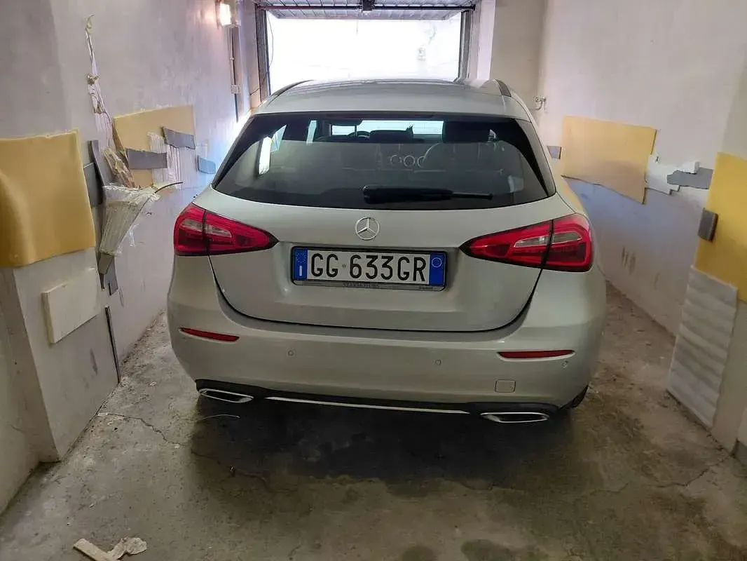 Usata Mercedes A180 136 CV (100 kW) 2021 Grigio Berlina