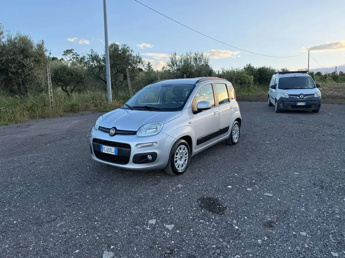 Usata Fiat Panda Lounge 69 CV (50 kW) 2016 Argento Utilitaria