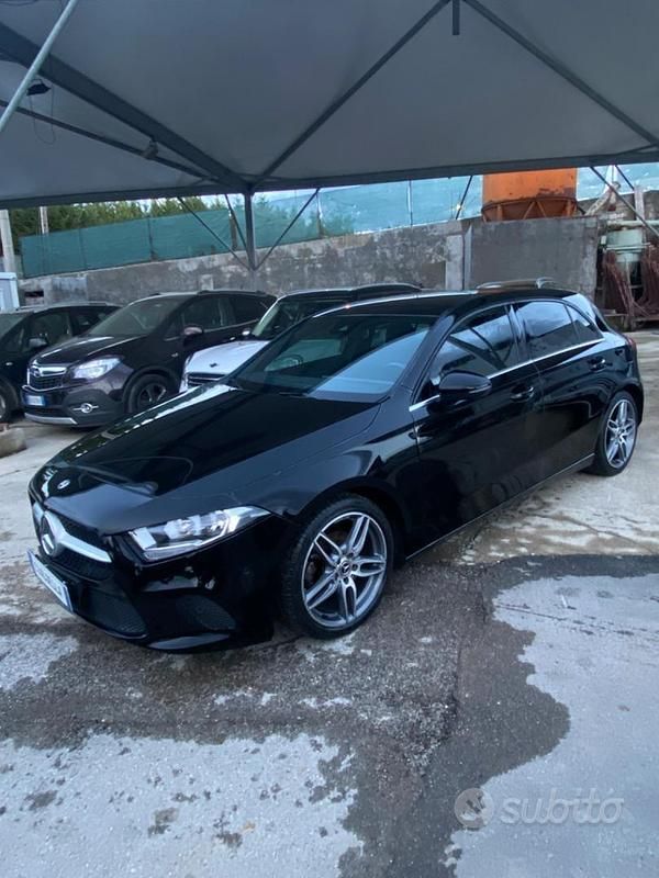 Usata Mercedes A180 Premium 116 CV (85 kW) 2019 Nero Berlina