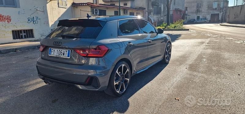 Usata Audi A1 Ambiente 150 CV (110 kW) 2019 Grigio SUV
